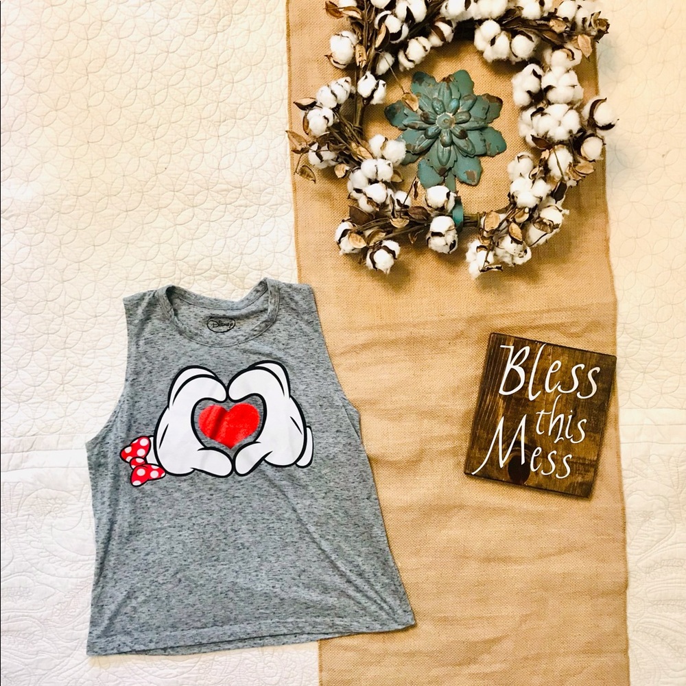 Disney Mickey & Minnie Hand heart Tank Top size small